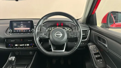 NISSAN QASHQAI 1.3 DiG-T MH Acenta Premium