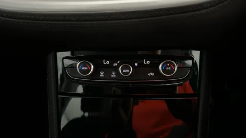 VAUXHALL GRANDLAND X 1.2 Turbo SE