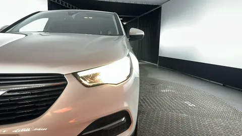 Vauxhall Grandland X 1.6 Turbo D Tech Line Nav Auto