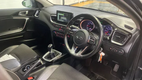 Kia Ceed 1.0T GDi ISG 3