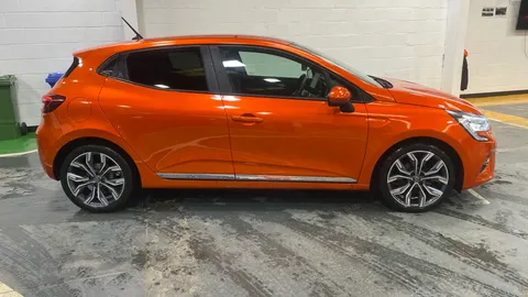 Renault Clio 1.0 TCe 100 Iconic 5dr