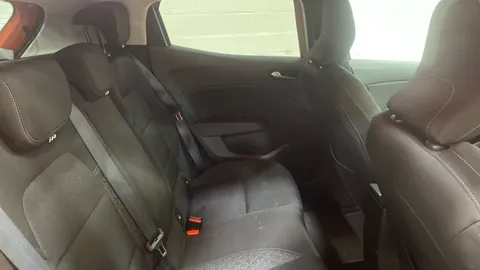 Renault Clio 1.0 TCe 100 Iconic 5dr