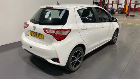 Toyota Yaris 1.5 VVT-i Icon [Nav]