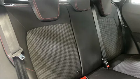 FORD PUMA 1.0 EcoBoost Hybrid mHEV ST-Line