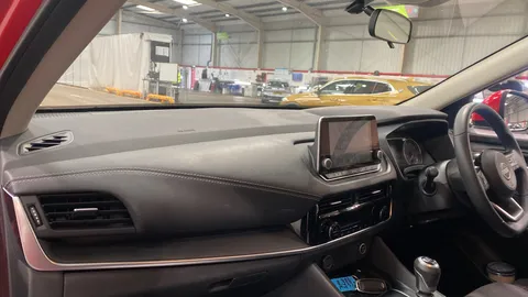 Nissan Qashqai 1.3 DiG-T MH Acenta Premium