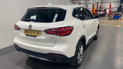 Mg Motor Uk               Hs 1.5 T-GDI Exclusive DCT