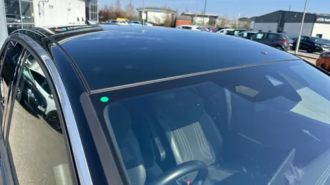 VOLKSWAGEN ID.5 150kW Style Pro Performance 77kWh Auto