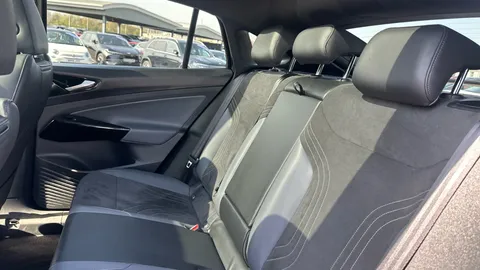 VOLKSWAGEN ID.5 150kW Style Pro Performance 77kWh Auto