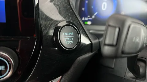 FORD PUMA 1.0 EcoBoost Hybrid mHEV ST-Line