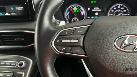 Hyundai Santa Fe 1.6 TGDi Hybrid Premium 5dr 4WD Auto