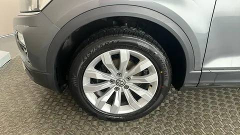 VOLKSWAGEN T-ROC 1.0 TSI SE