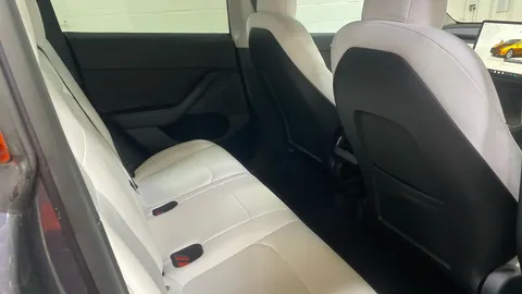Tesla                     Model Y Long Range AWD Auto