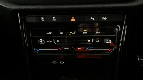 VOLKSWAGEN T-ROC 2.0 TSI 300 4MOTION R DSG