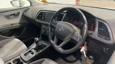 SEAT Leon 1.0 TSI SE Dynamic [EZ]