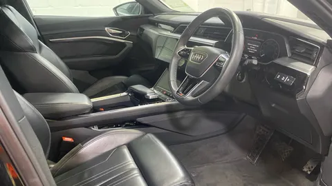 AUDI E-TRON 230kW 50 Quattro 71kWh S Line Auto