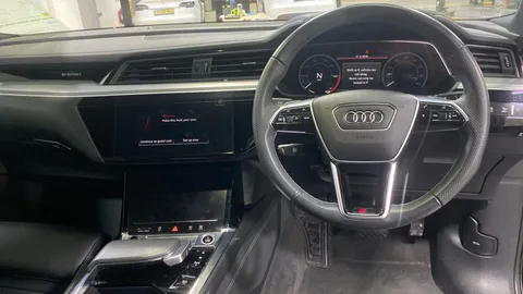 AUDI E-TRON 230kW 50 Quattro 71kWh S Line Auto