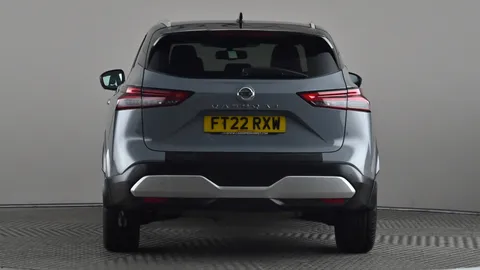 NISSAN QASHQAI 1.3 DiG-T MH 158 Tekna+ Xtronic