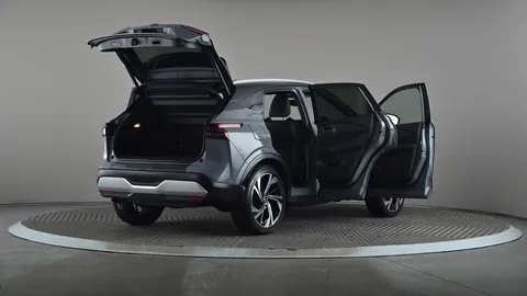 NISSAN QASHQAI 1.3 DiG-T MH 158 Tekna+ Xtronic