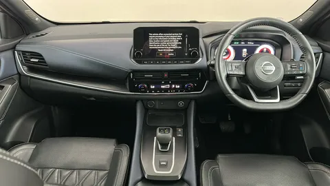 NISSAN QASHQAI 1.3 DiG-T MH 158 Tekna+ Xtronic