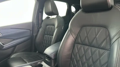 NISSAN QASHQAI 1.3 DiG-T MH 158 Tekna+ Xtronic