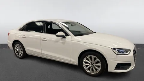 Audi A4 35 TDI Technik S Tronic