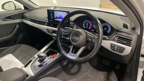 Audi A4 35 TDI Technik S Tronic
