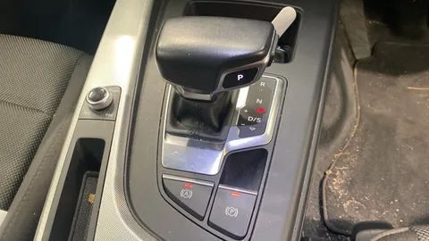 Audi A4 35 TDI Technik S Tronic