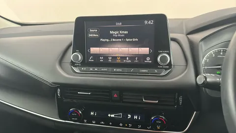 Nissan Qashqai 1.3 DiG-T MH 158 Acenta Premium 5dr Xtronic