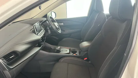 Nissan Qashqai 1.3 DiG-T MH 158 Acenta Premium 5dr Xtronic