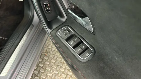 MERCEDES-BENZ A CLASS A250e AMG Line Executive Auto