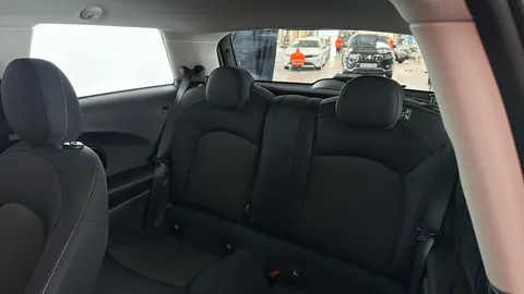 Mini Hatchback 1.5 Cooper Classic