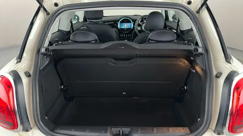 Mini Hatchback 1.5 Cooper Classic