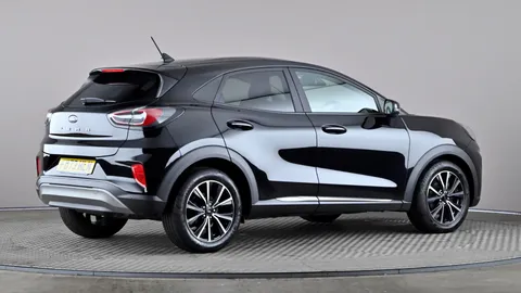 Ford Puma 1.0 EcoBoost Hybrid mHEV 155 Titanium