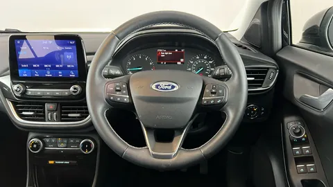 Ford Puma 1.0 EcoBoost Hybrid mHEV 155 Titanium