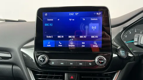 Ford Puma 1.0 EcoBoost Hybrid mHEV 155 Titanium