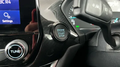 Ford Puma 1.0 EcoBoost Hybrid mHEV 155 Titanium