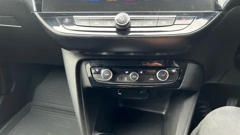 VAUXHALL CORSA 100kW Elite Nav 50kWh Auto [7.4kWCh]