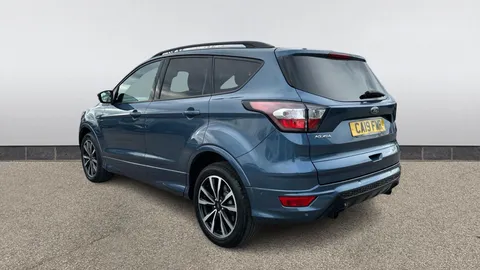 FORD KUGA 2.0 TDCi ST-Line 2WD