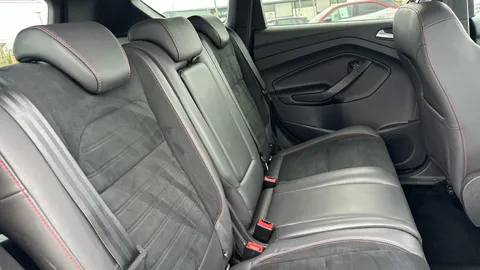 FORD KUGA 2.0 TDCi ST-Line 2WD