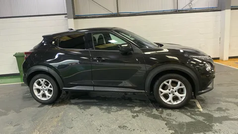 Nissan Juke 1.0 DiG-T N-Connecta DCT