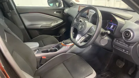 Nissan Juke 1.0 DiG-T N-Connecta DCT