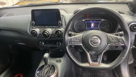 Nissan Juke 1.0 DiG-T N-Connecta DCT