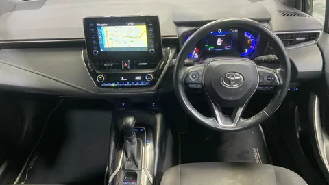Toyota Corolla 1.8 VVT-i Hybrid Icon Tech CVT