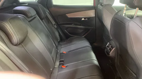 Peugeot 3008 1.5 BlueHDi GT EAT8