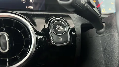 MERCEDES-BENZ A CLASS A200 AMG Line Executive Auto