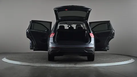 Volkswagen Tiguan Allspace 1.5 TSI Life [7 Seats]