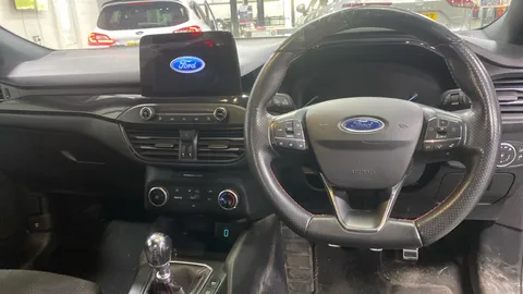 FORD FOCUS 1.5 EcoBlue 120 ST-Line