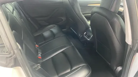 TESLA MODEL 3 RWD Auto