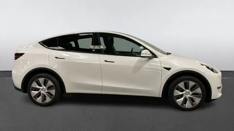 Tesla                     Model Y Long Range AWD Auto