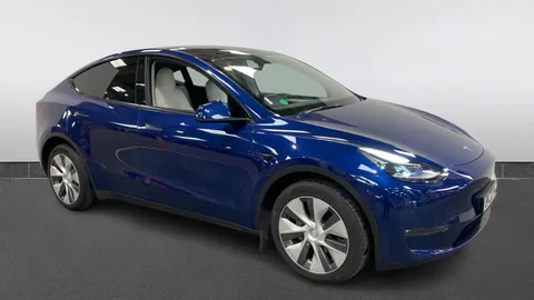 Tesla                     Model Y Long Range AWD Auto